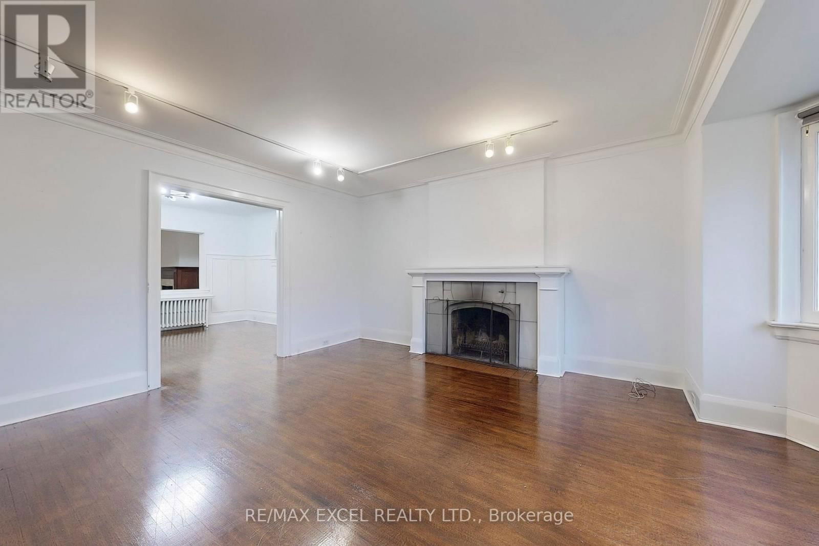 317 WARREN ROAD Image 14