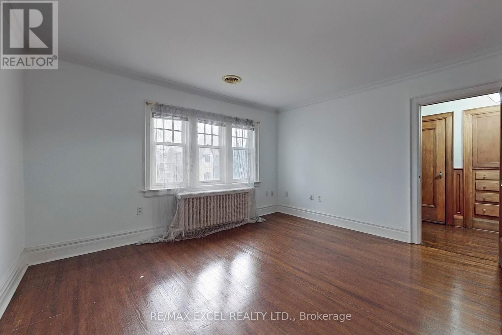 317 WARREN ROAD Image 26