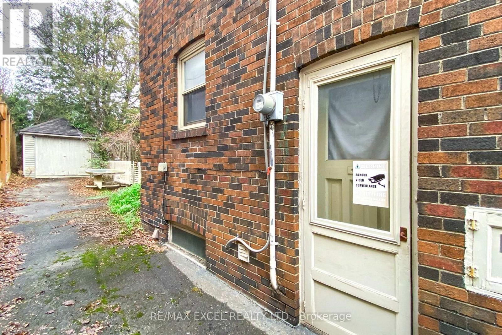 317 WARREN ROAD Image 42