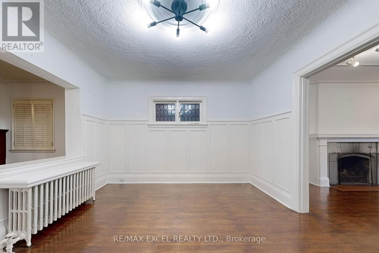 317 WARREN ROAD Image 9