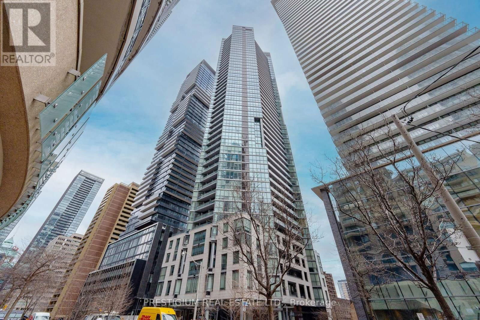1809 - 45 CHARLES STREET EAST Image 44