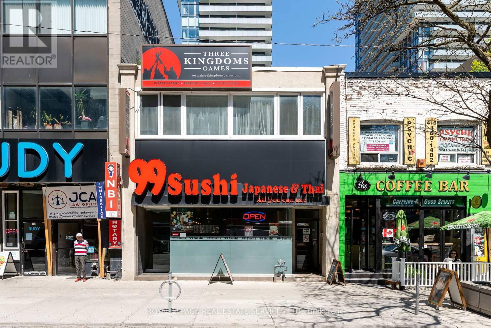2 - 170 EGLINTON AVENUE EAST Image 1