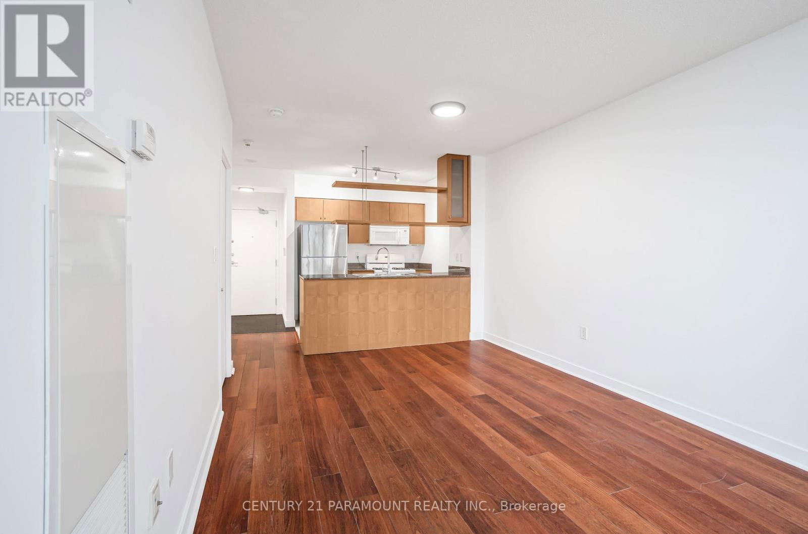 1609 - 5 MARINER TERRACE Image 13