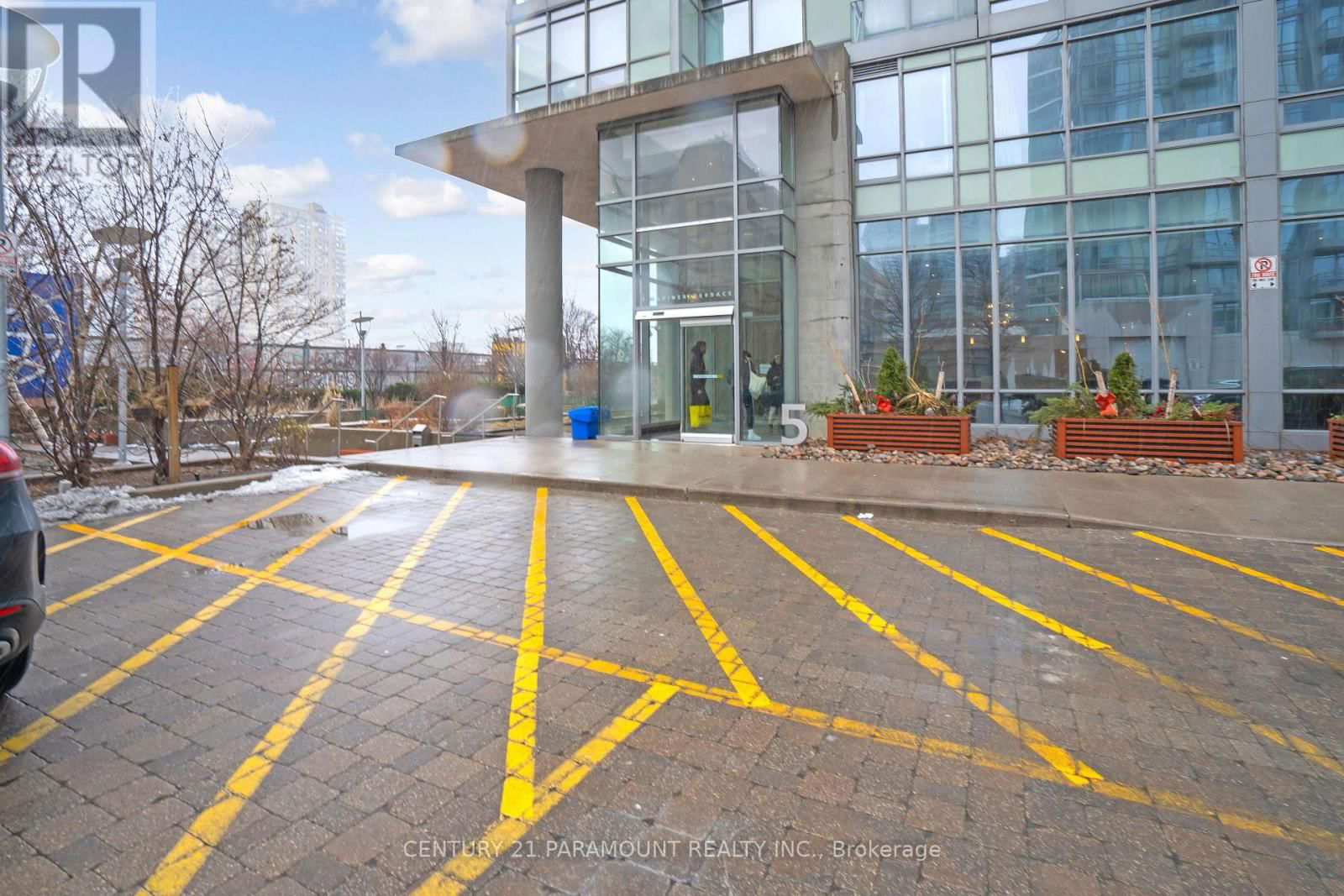 1609 - 5 MARINER TERRACE Image 6