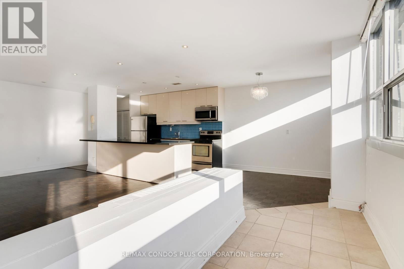607 - 60 MONTCLAIR AVENUE Image 26