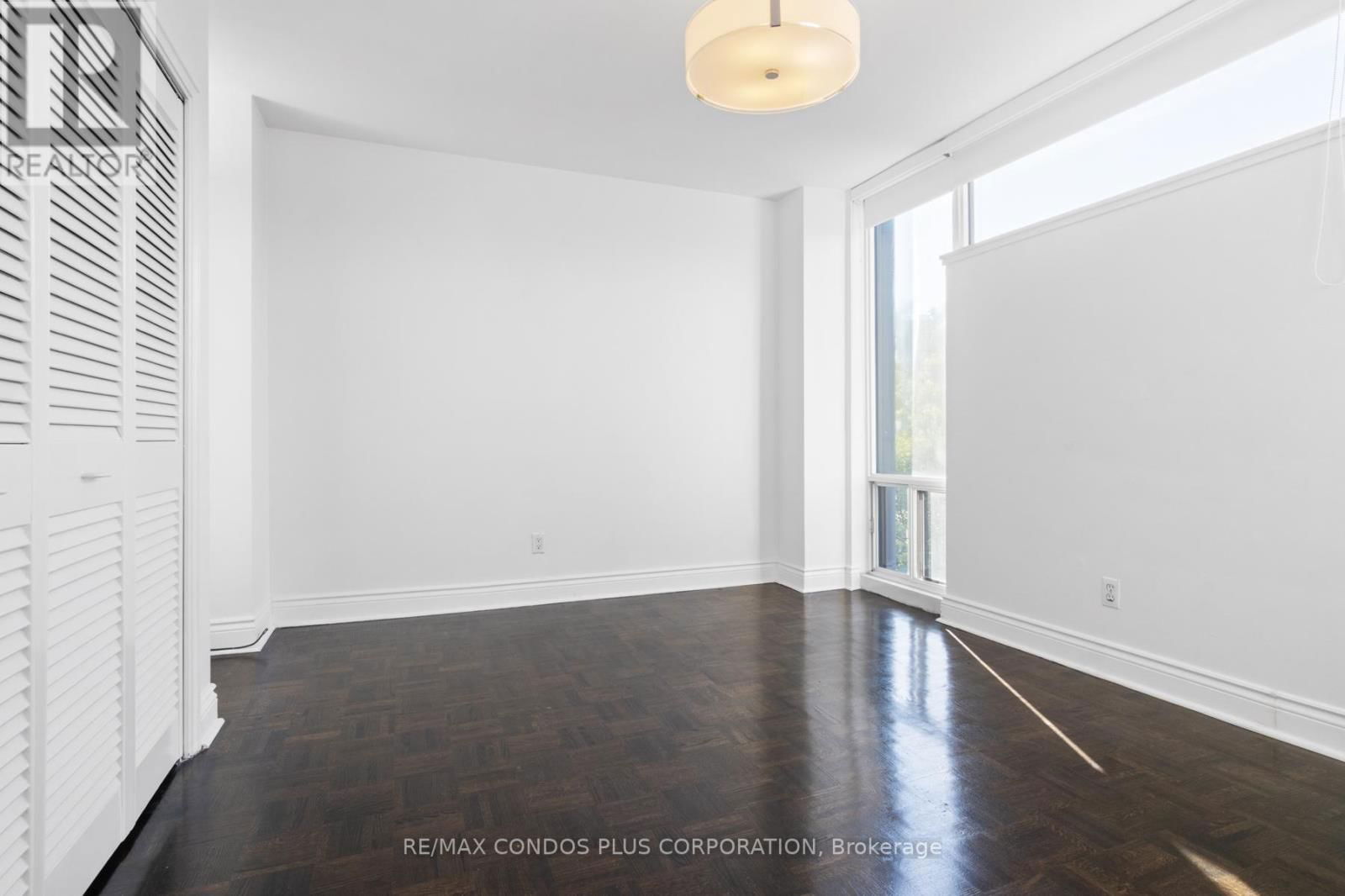 607 - 60 MONTCLAIR AVENUE Image 32