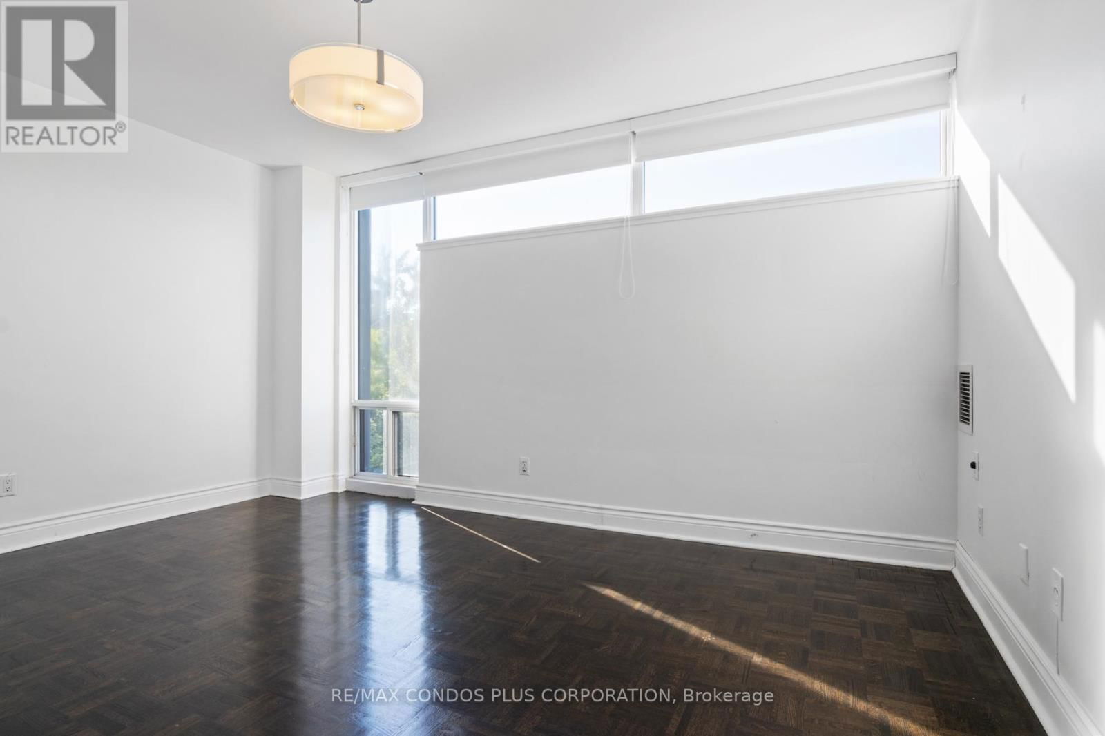 607 - 60 MONTCLAIR AVENUE Image 33
