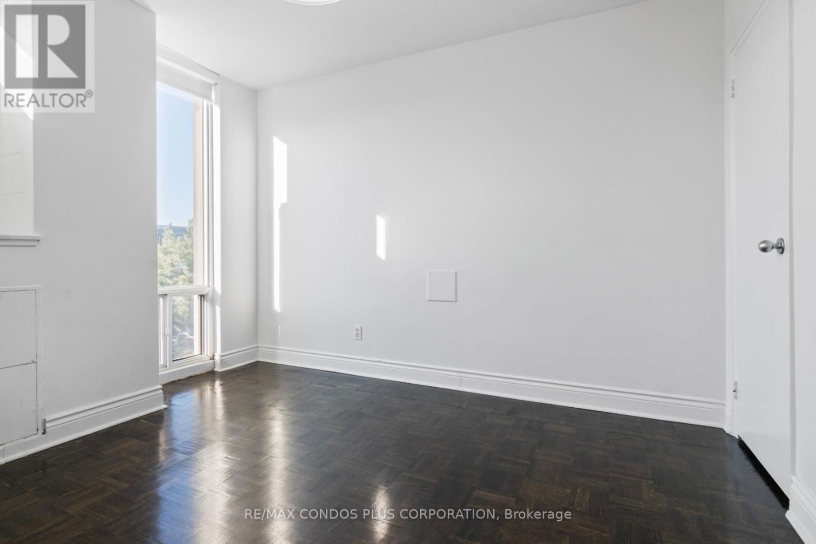 607 - 60 MONTCLAIR AVENUE Image 37