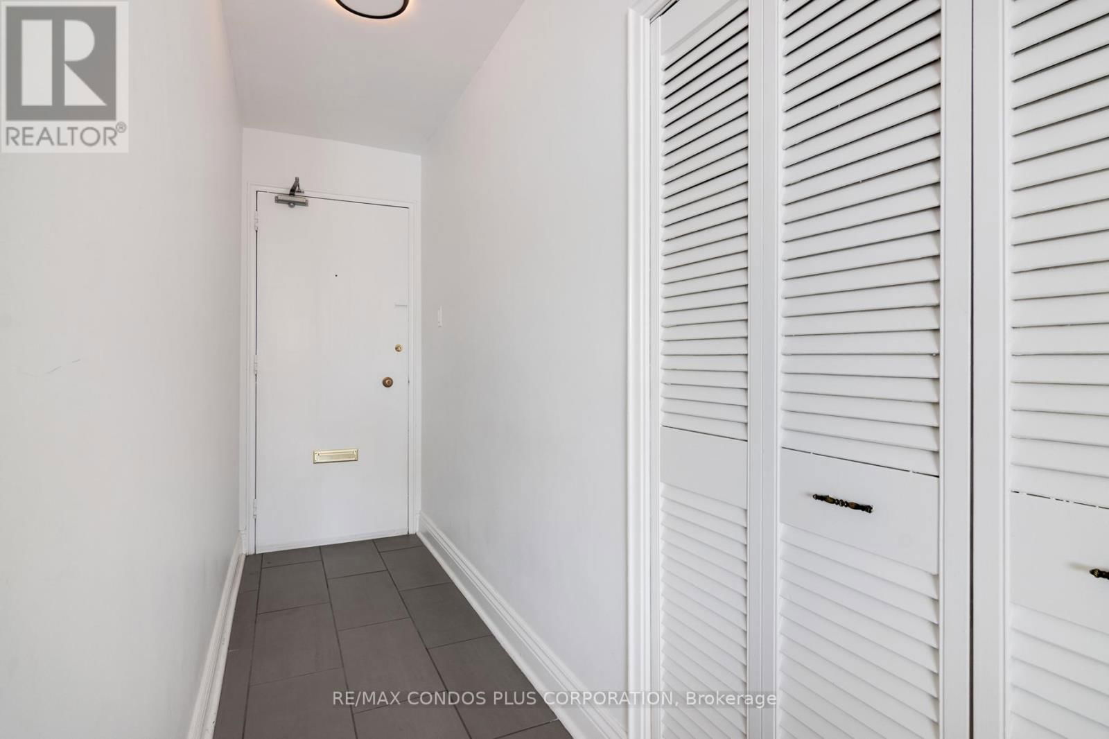 607 - 60 MONTCLAIR AVENUE Image 6
