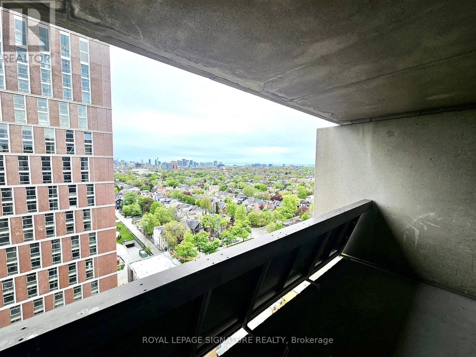 1404 - 720 SPADINA AVENUE Image 19