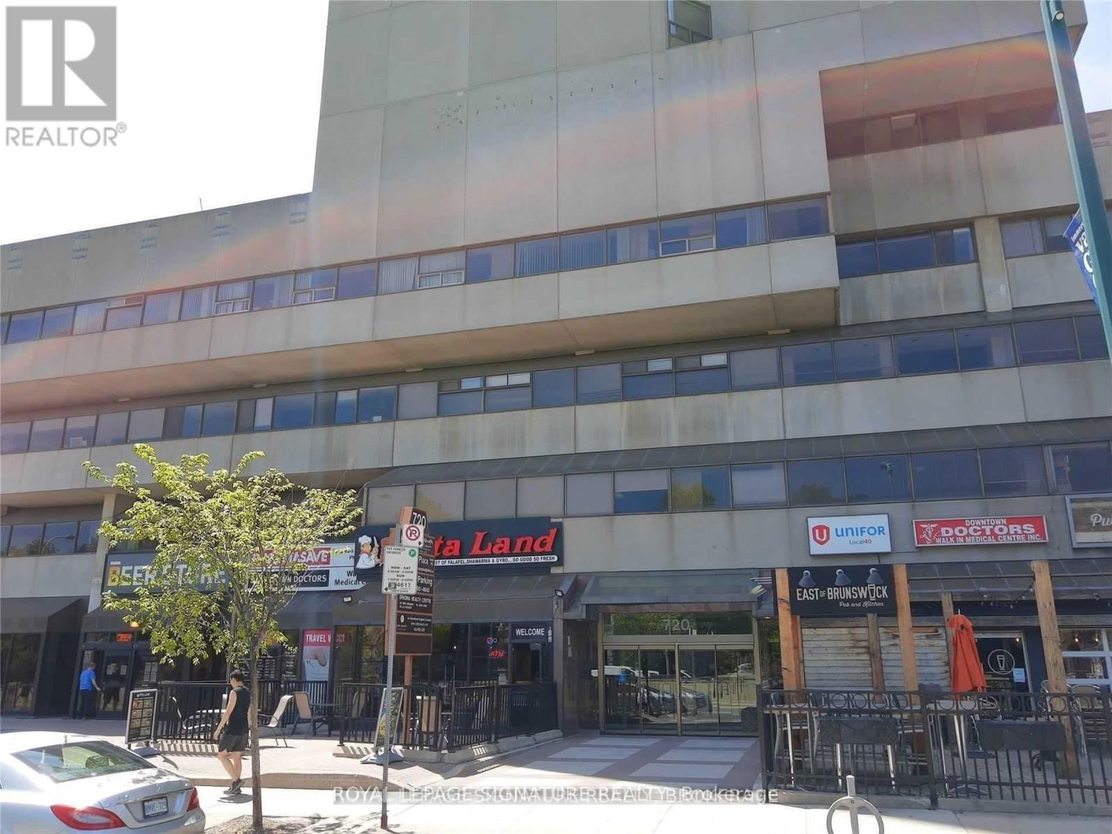 1404 - 720 SPADINA AVENUE Image 8
