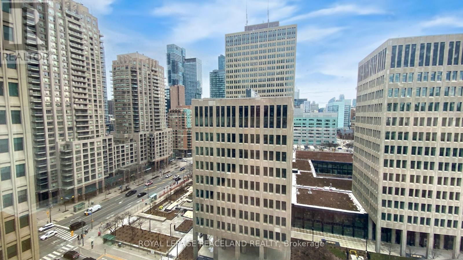 1605 - 62 WELLESLEY STREET WEST Image 21