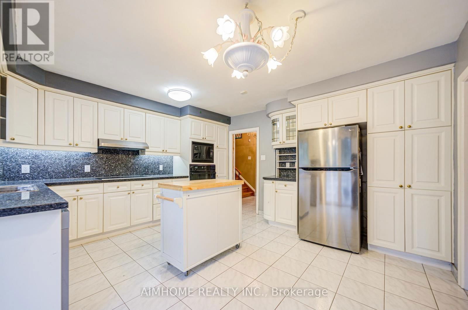 12 SORREL COURT Image 13