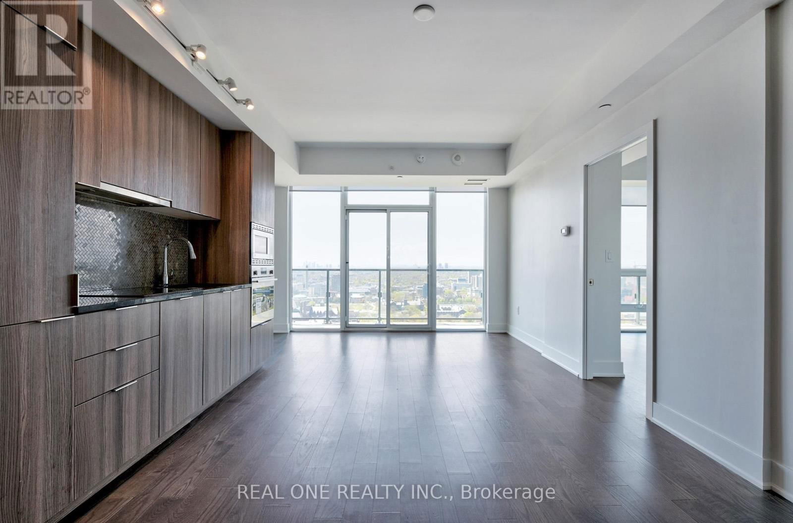 3108 - 955 BAY STREET Image 14