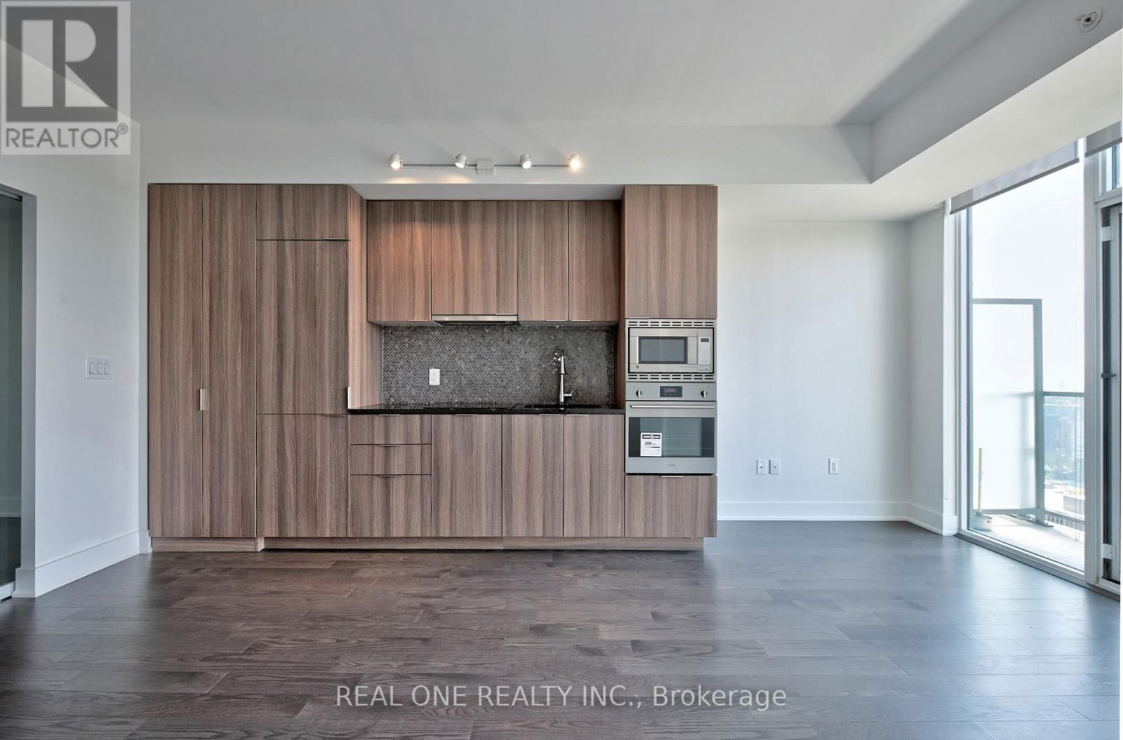 3108 - 955 BAY STREET Image 16