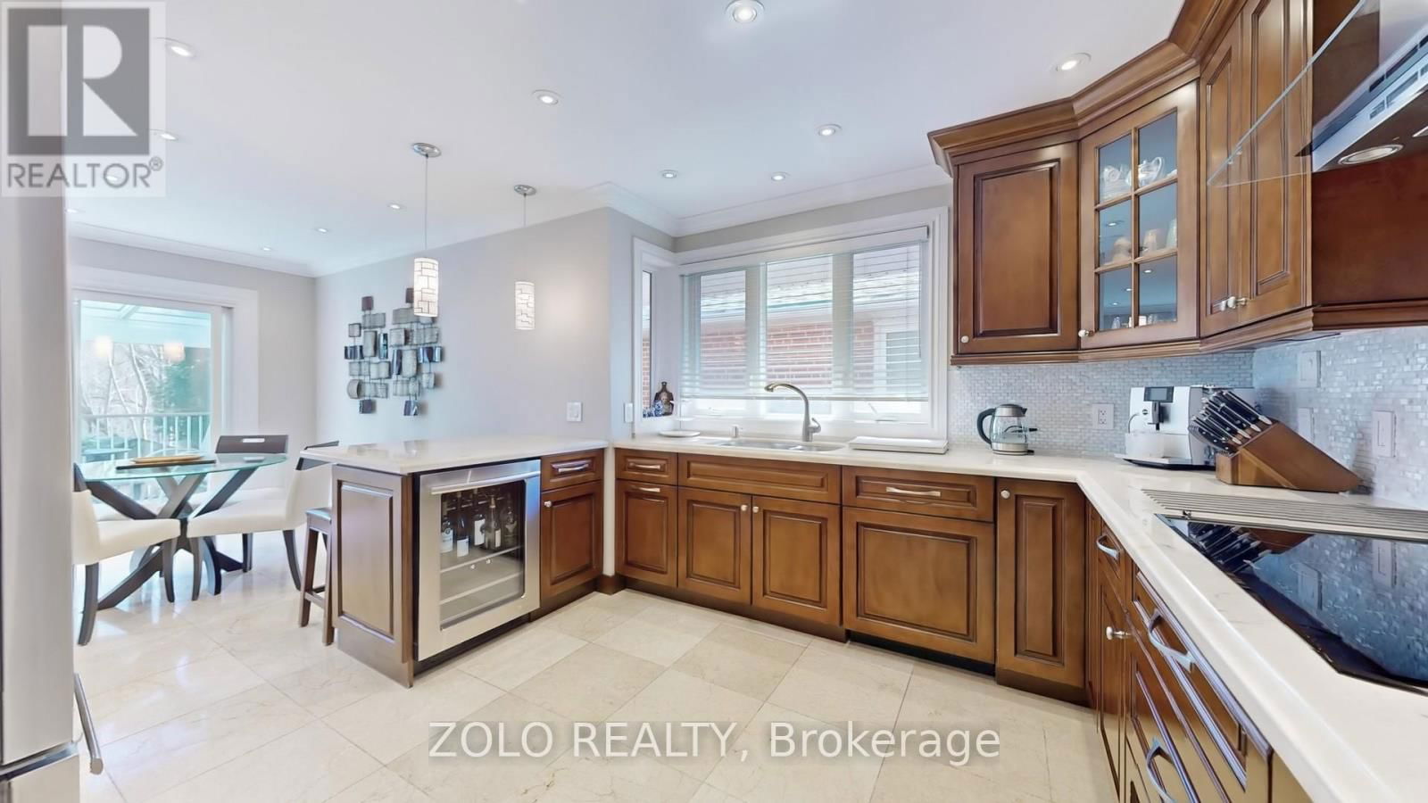 32 REVCOE DRIVE Image 10