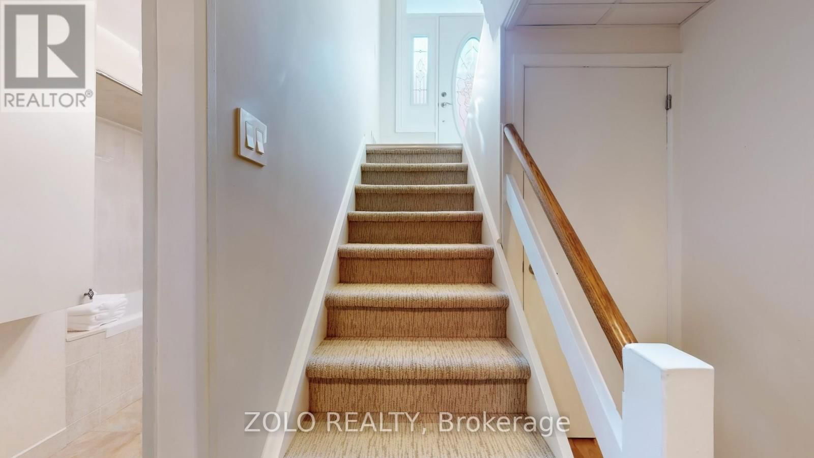 32 REVCOE DRIVE Image 31