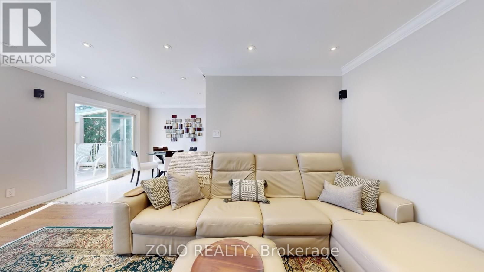 32 REVCOE DRIVE Image 8