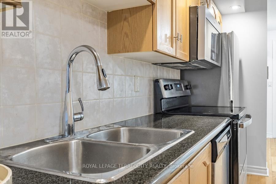 622 - 270 WELLINGTON STREET WEST Image 13