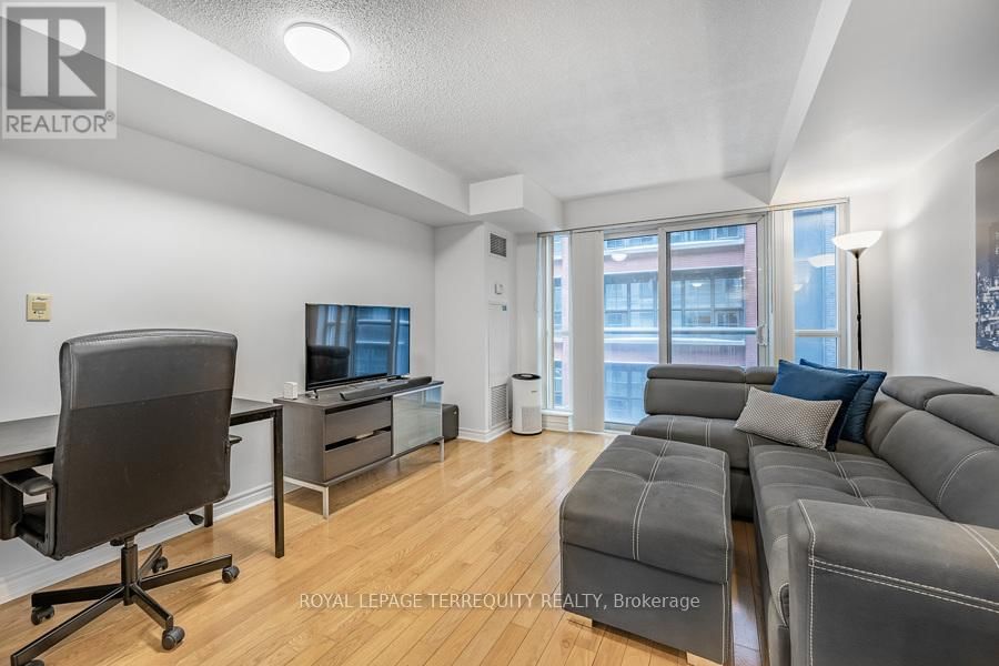 622 - 270 WELLINGTON STREET WEST Image 14