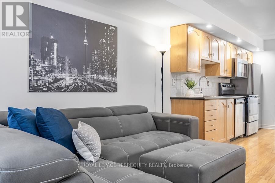 622 - 270 WELLINGTON STREET WEST Image 21