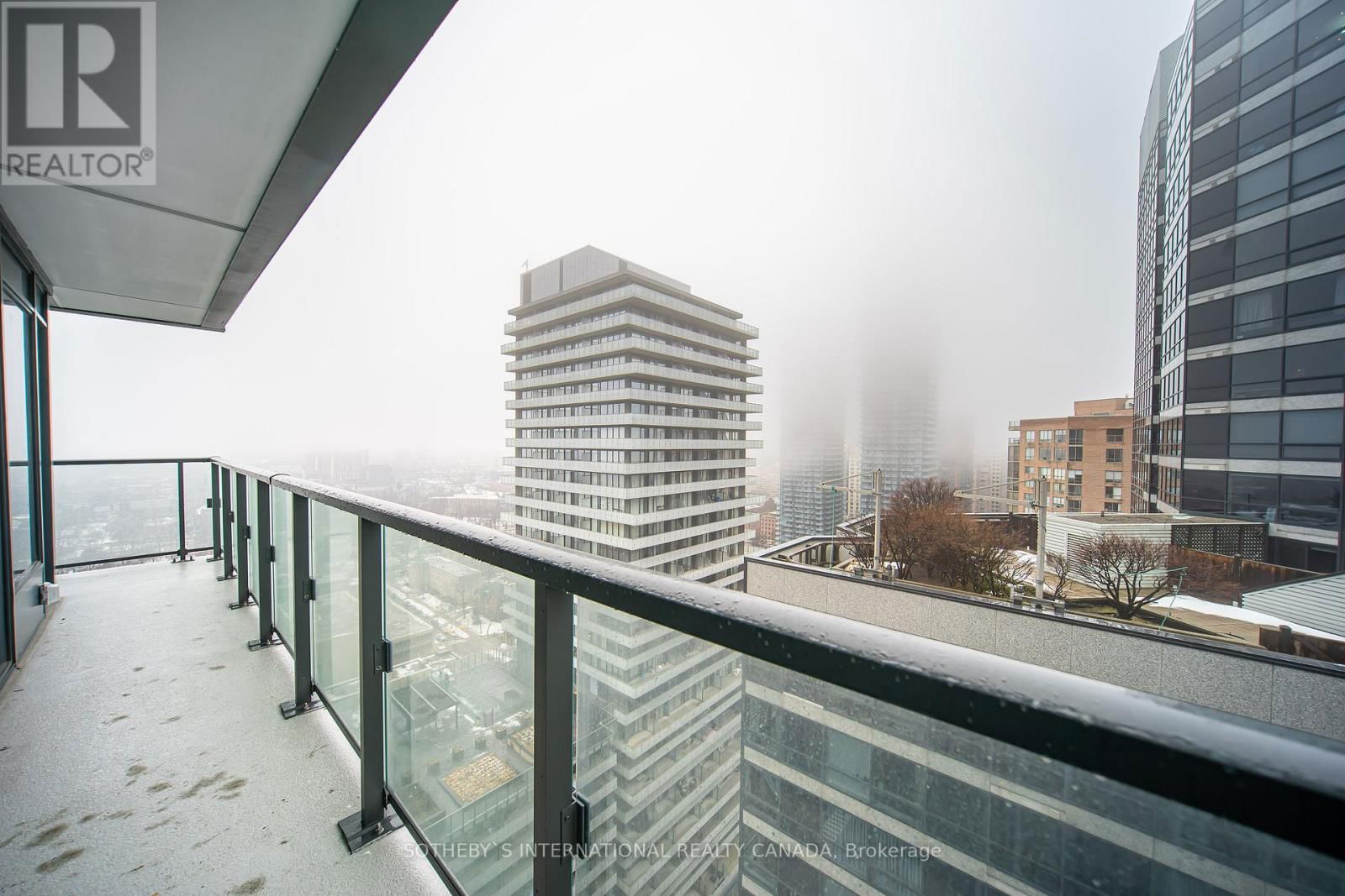 2714 - 955 BAY STREET Image 18