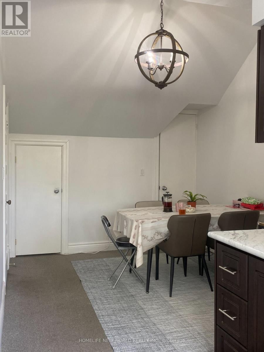 320 ROBERT STREET Image 3