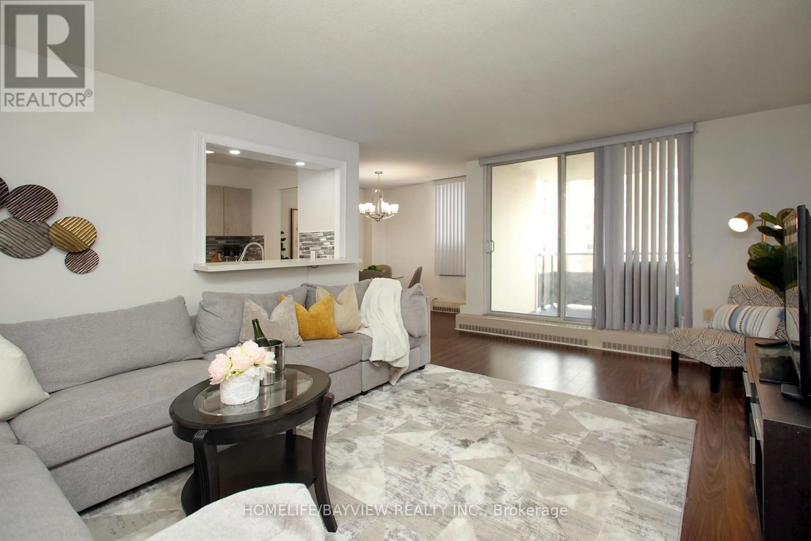 1203 - 5 VICORA LINKWAY Image 6