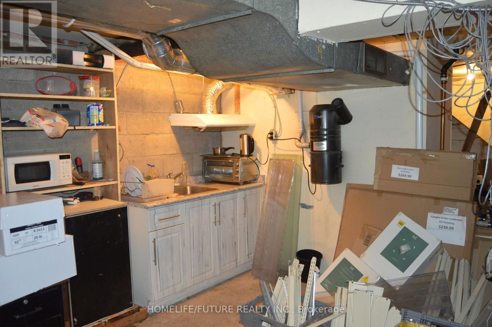 592 SHEPPARD AVENUE Image 6