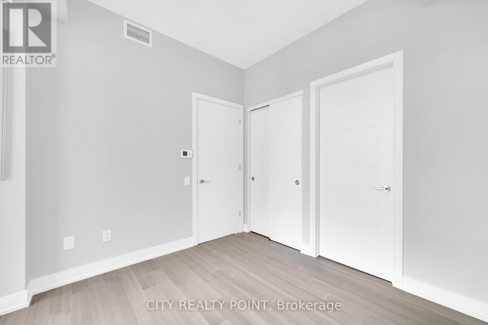 511 - 664 SPADINA AVENUE Image 14