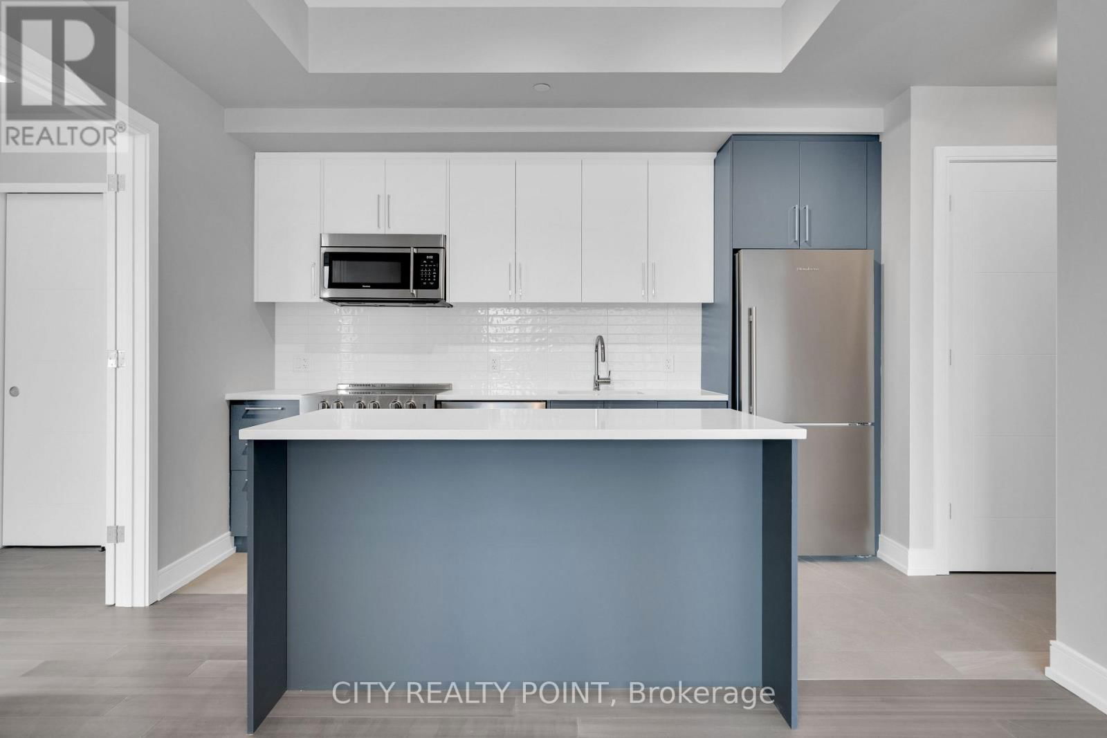 606 - 664 SPADINA AVENUE Image 12