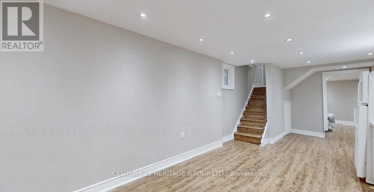 120 HARLANDALE AVENUE Image 35