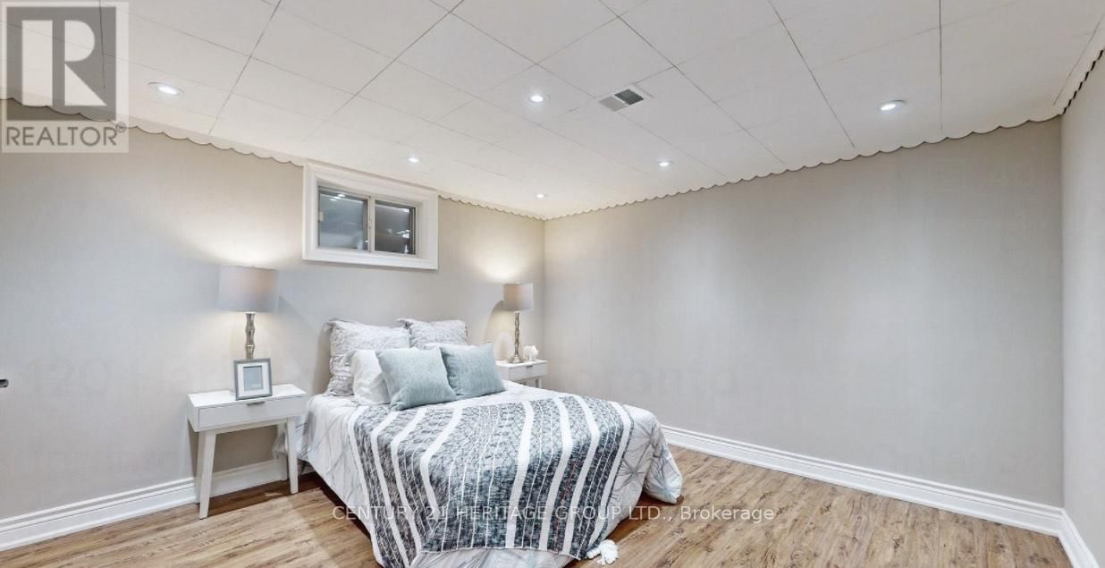 120 HARLANDALE AVENUE Image 36