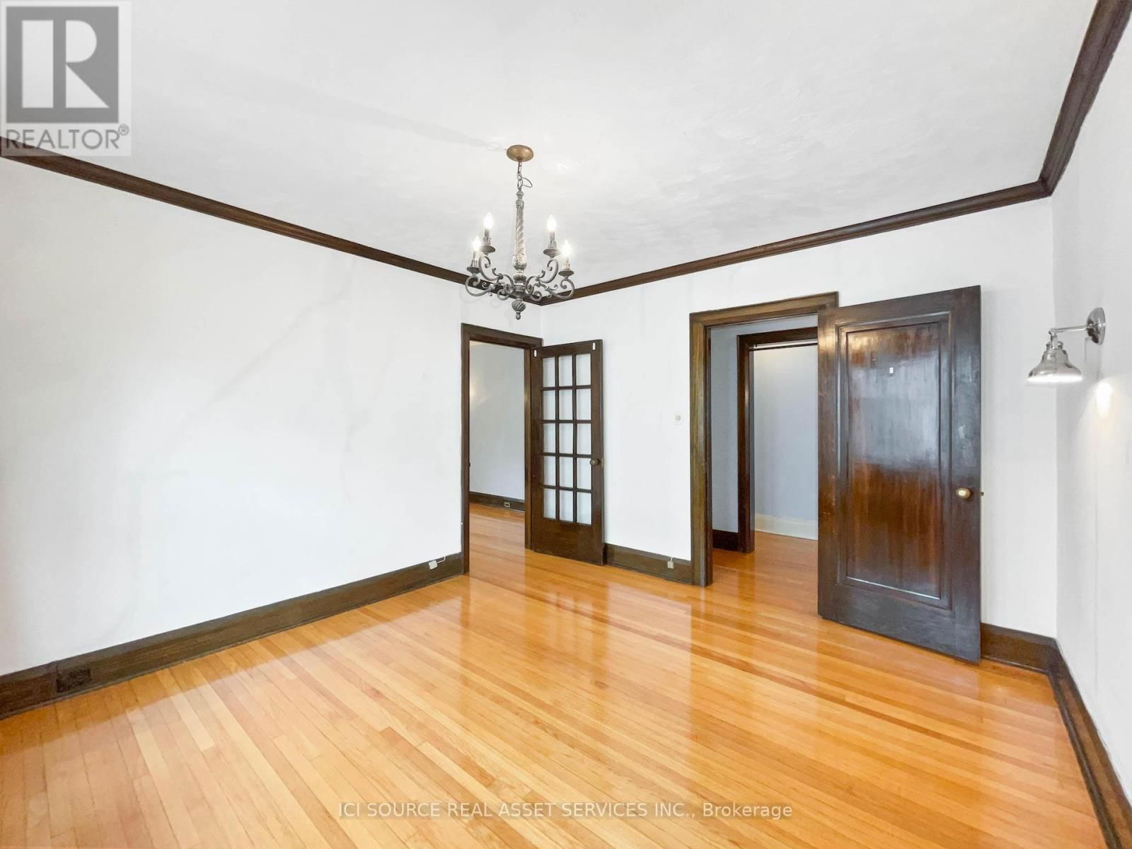 3 - 12 KENDAL AVENUE Image 11