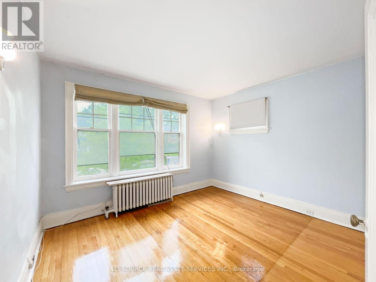 3 - 12 KENDAL AVENUE Image 12