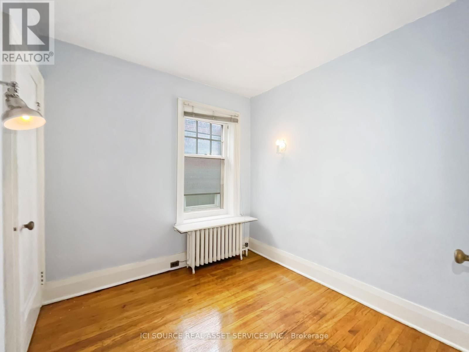 3 - 12 KENDAL AVENUE Image 14