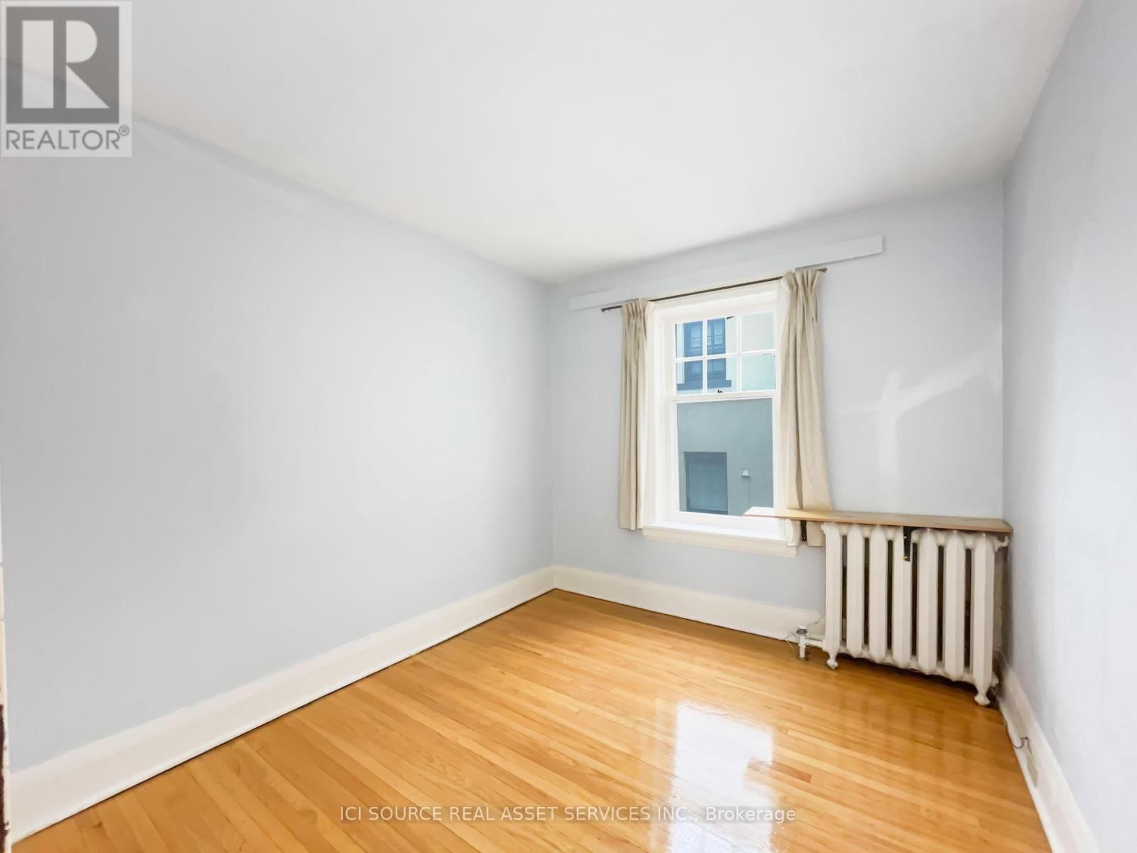 3 - 12 KENDAL AVENUE Image 15