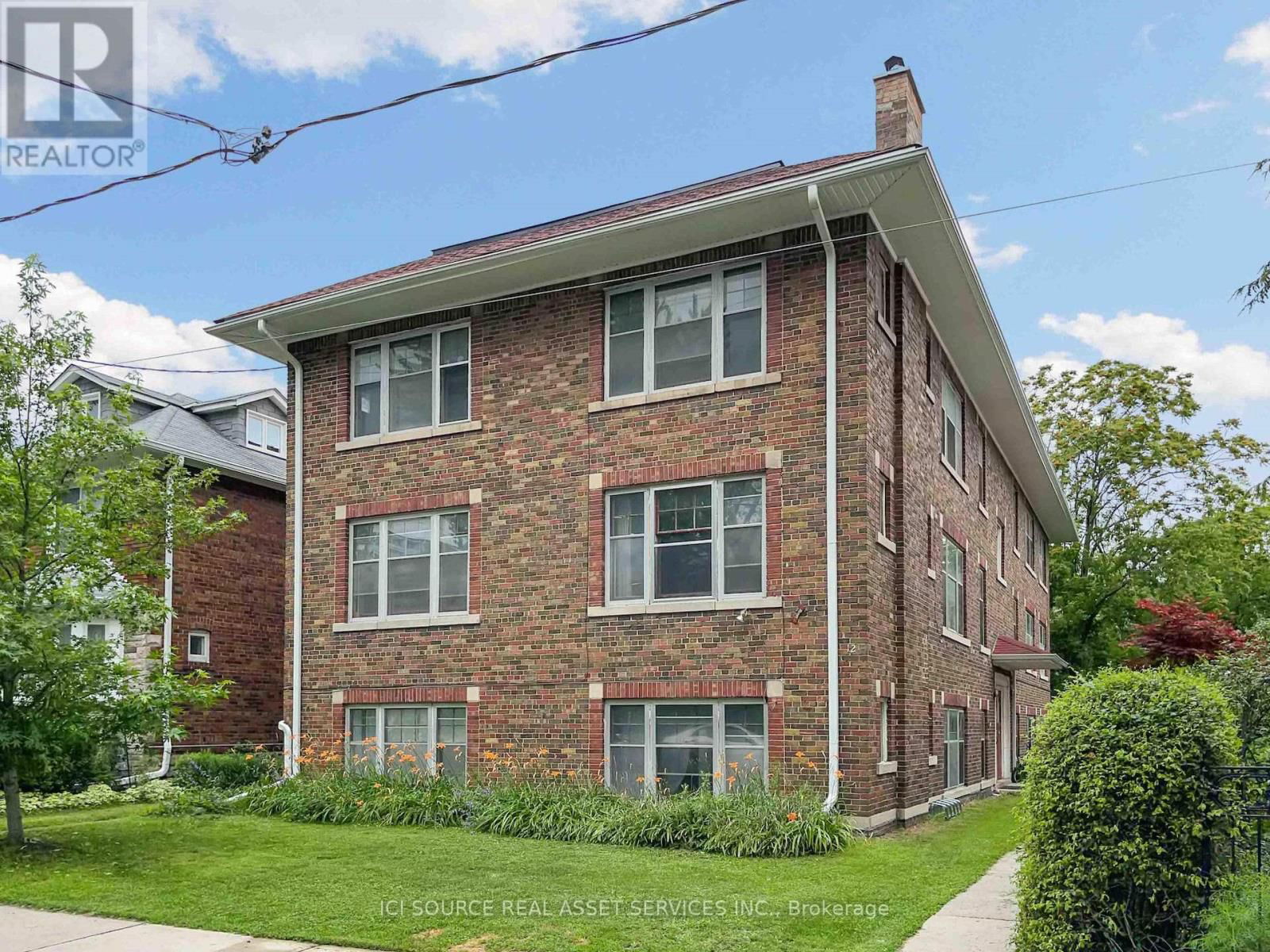 3 - 12 KENDAL AVENUE Image 2