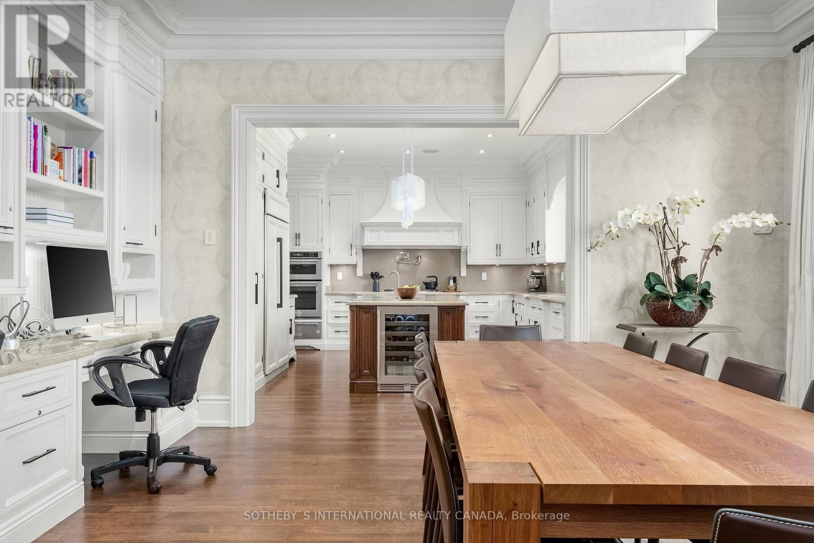 6 BAYVIEW WOOD Image 10