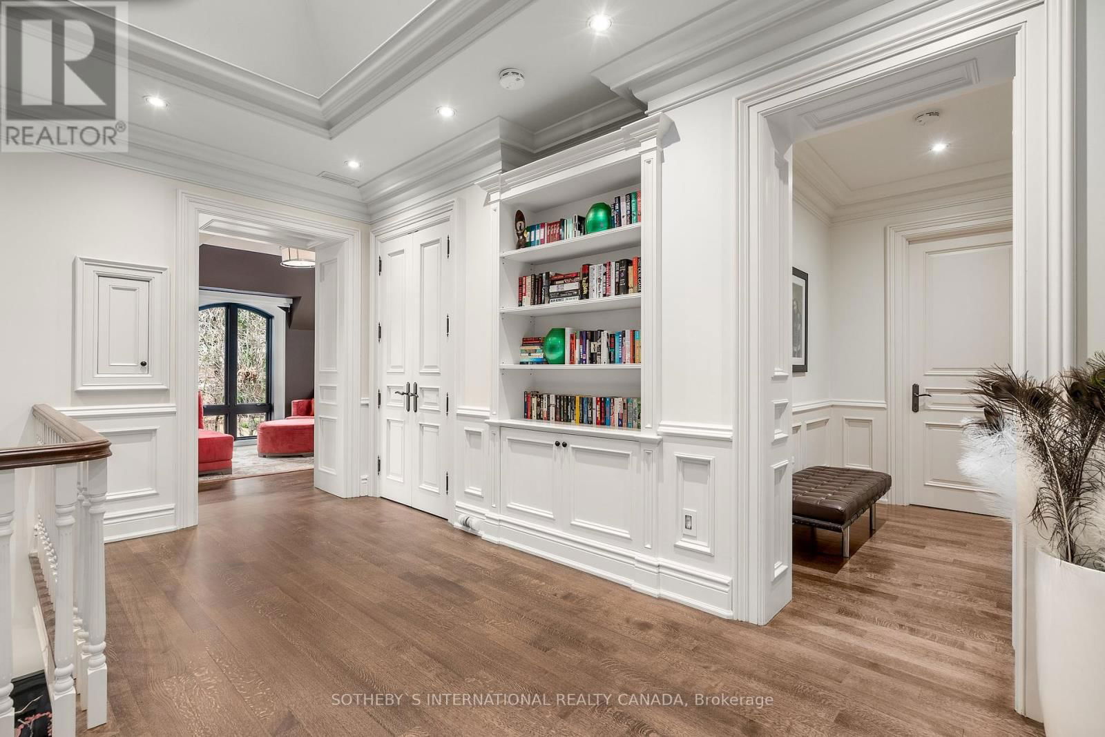 6 BAYVIEW WOOD Image 19