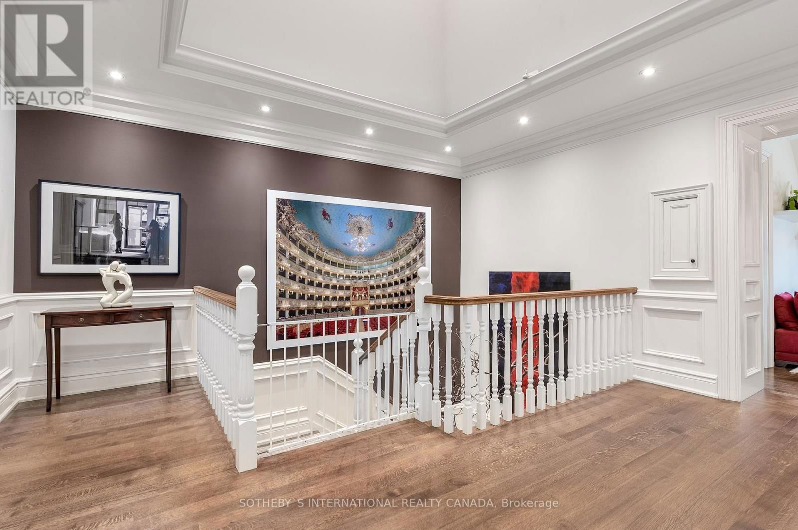 6 BAYVIEW WOOD Image 20