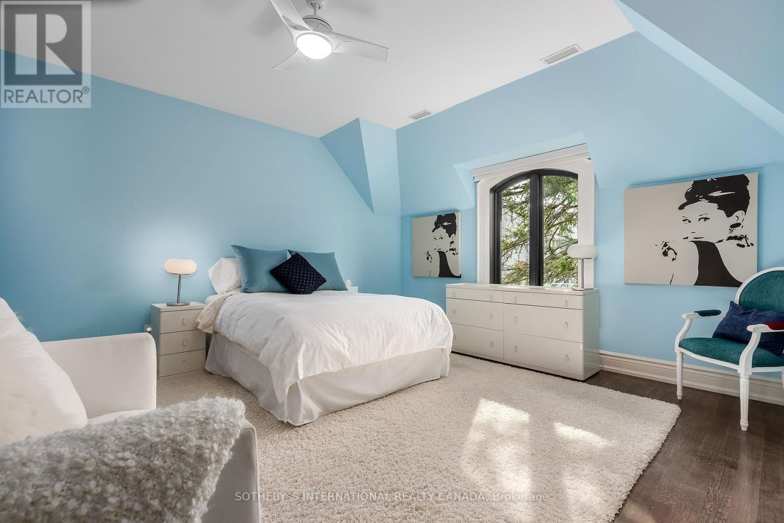 6 BAYVIEW WOOD Image 28