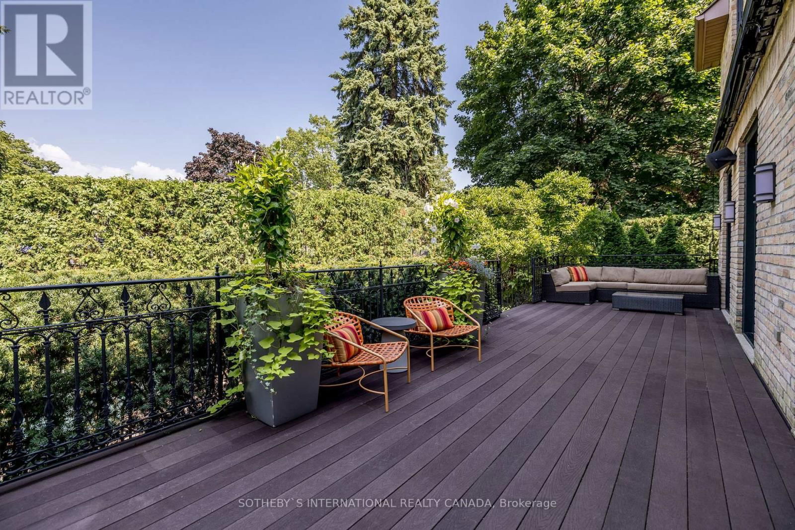 6 BAYVIEW WOOD Image 38