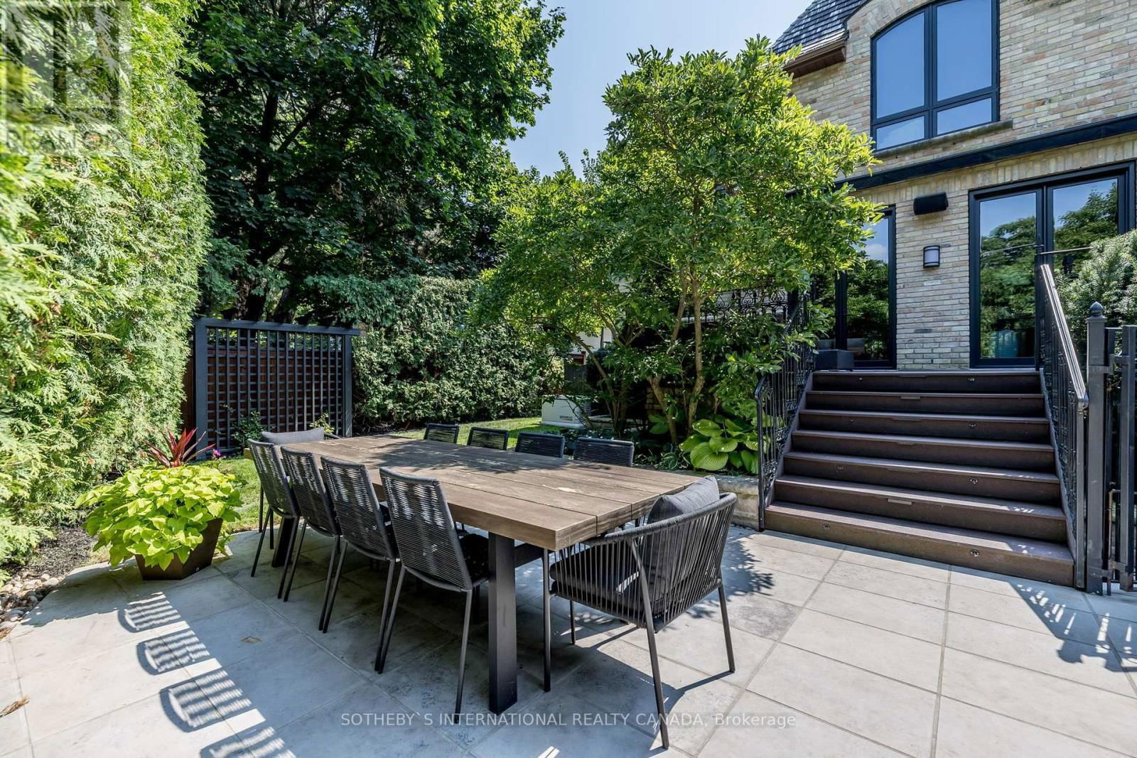 6 BAYVIEW WOOD Image 39