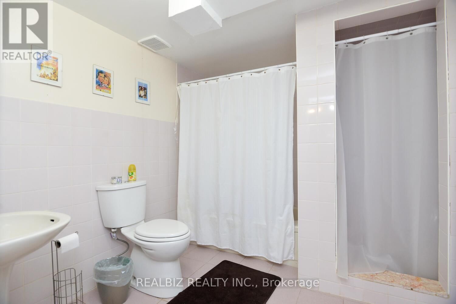 7 SWALLOW COURT Image 39