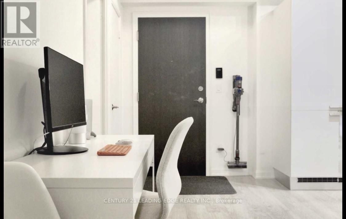 704 - 9 BOGERT AVENUE Image 7