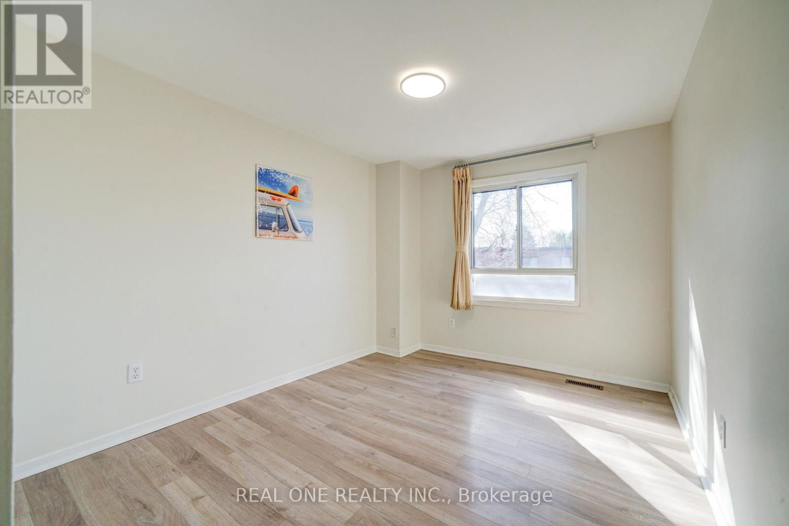 21 GRASS MEADOWAY WAY Image 21