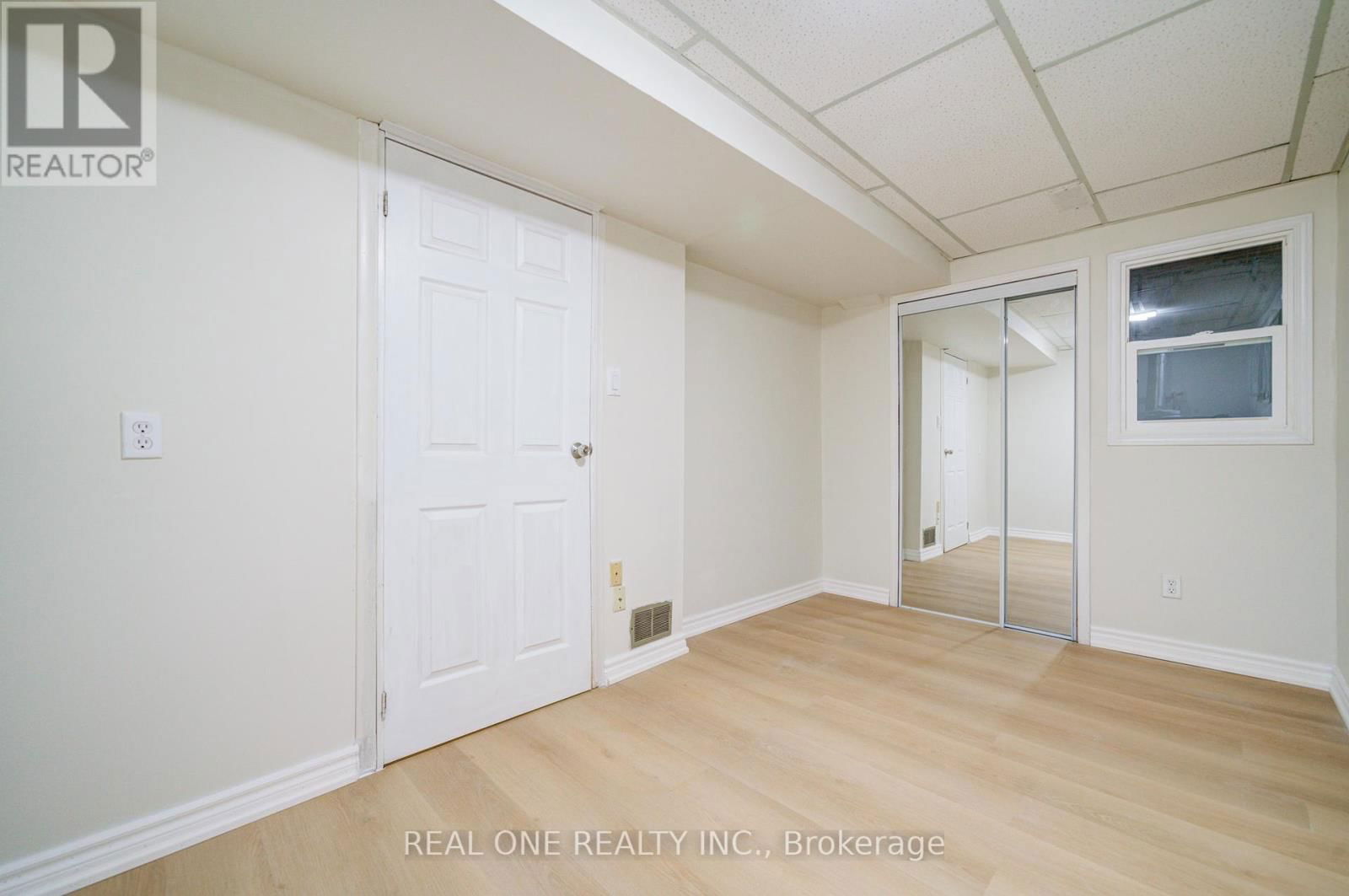 21 GRASS MEADOWAY WAY Image 30