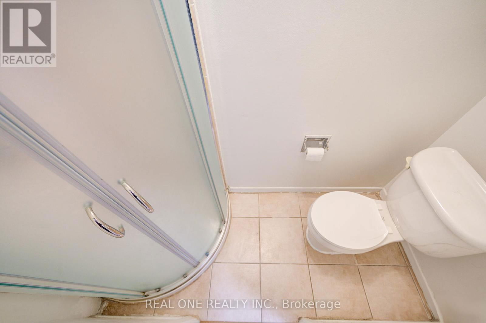 21 GRASS MEADOWAY WAY Image 32
