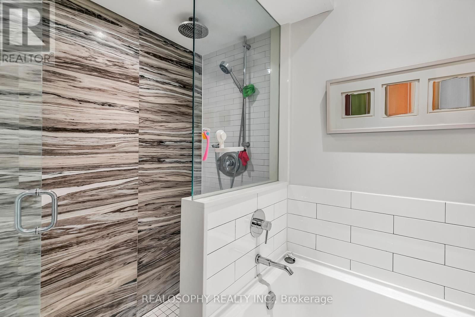 626 HURON STREET Image 17